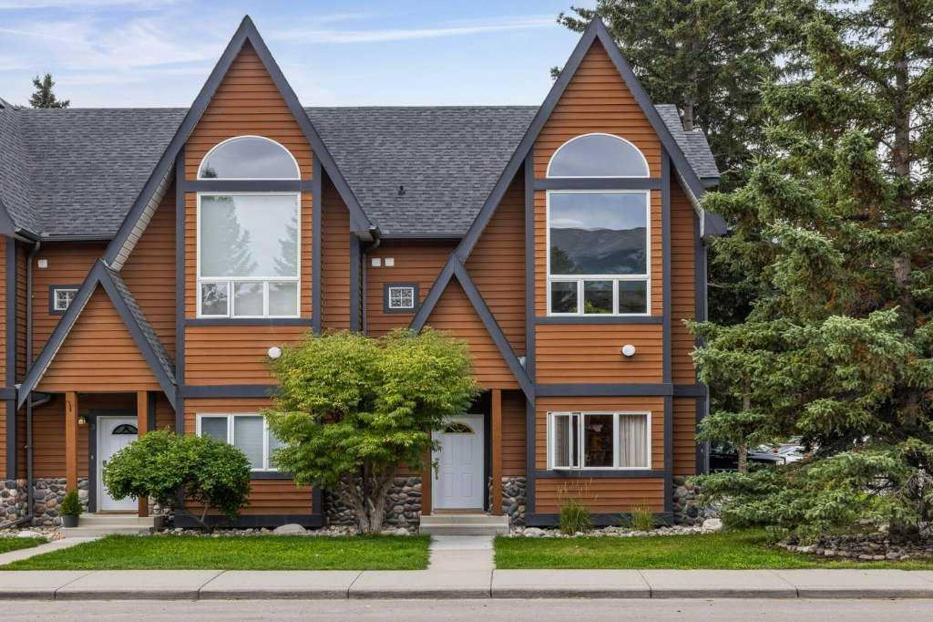 4, 601 4th Street Canmore