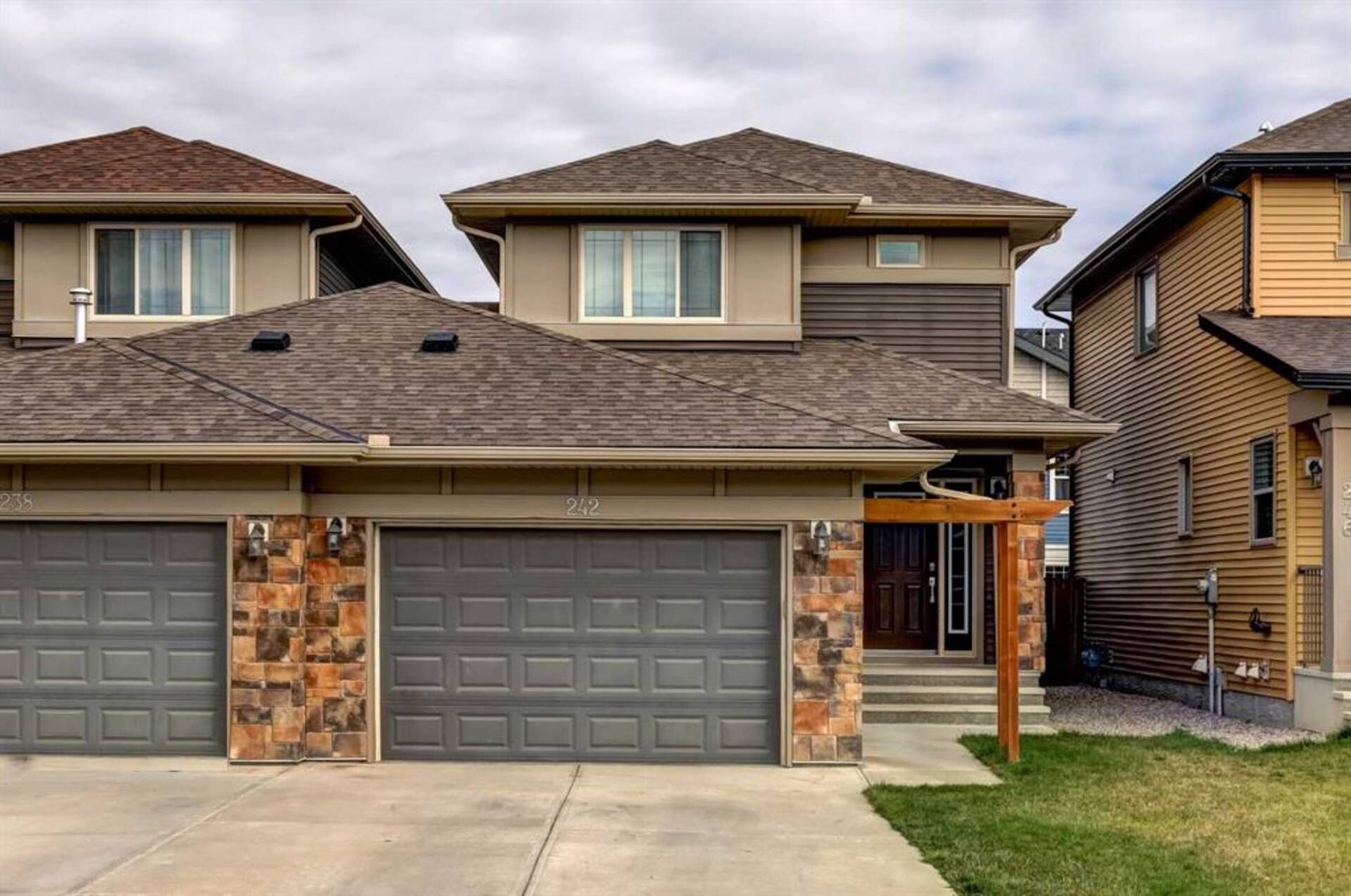 242 Canals Close SW Airdrie