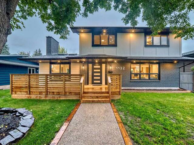 1132 Lake Christina Place SE Calgary