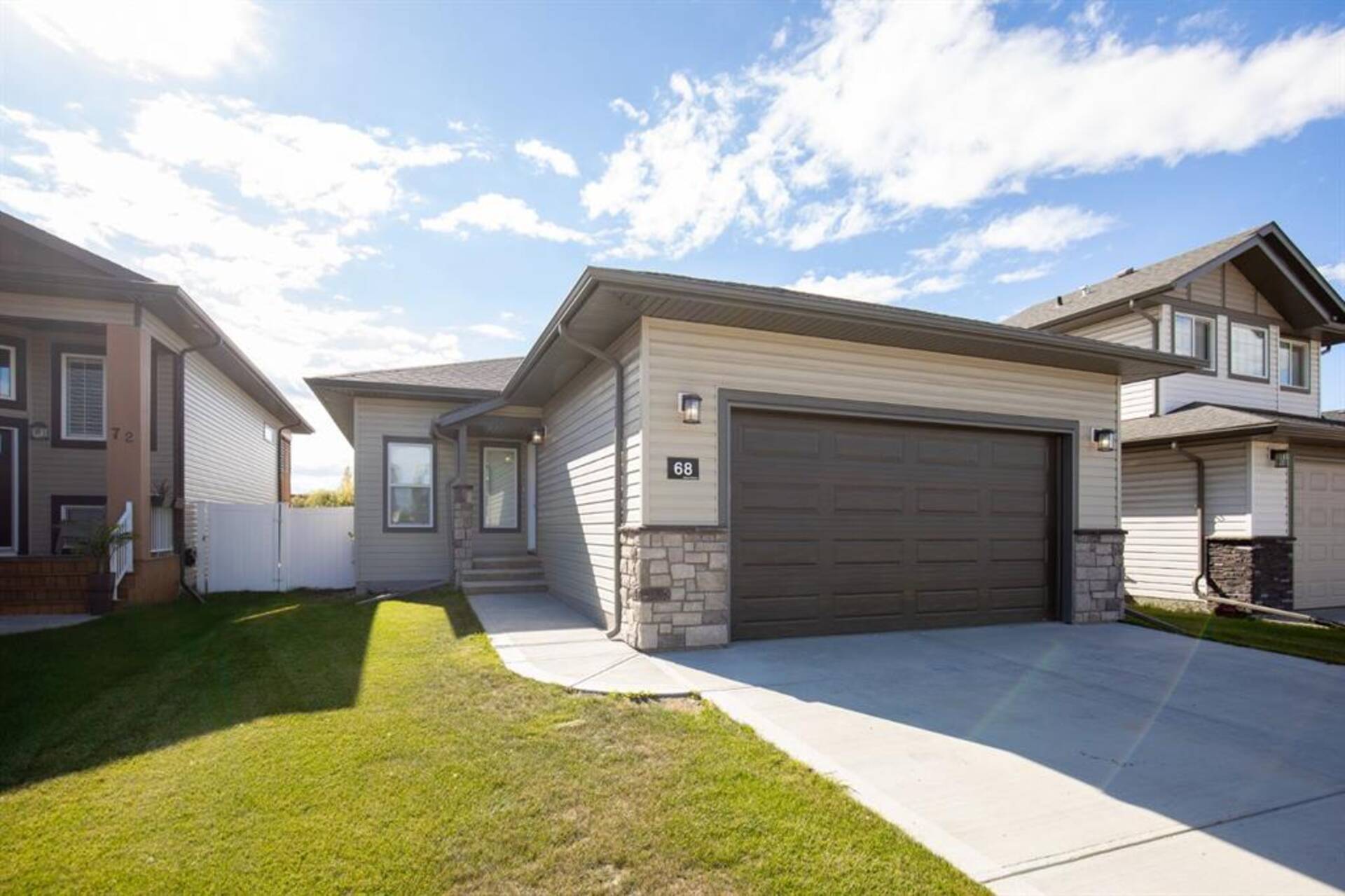 68 Windermere Close Red Deer