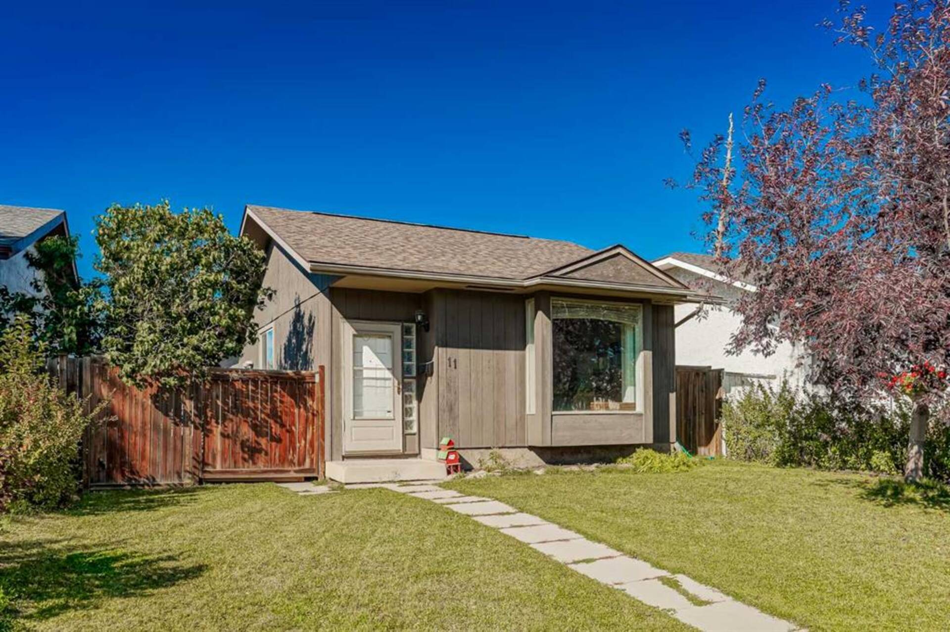 11 Aberdare Way NE Calgary