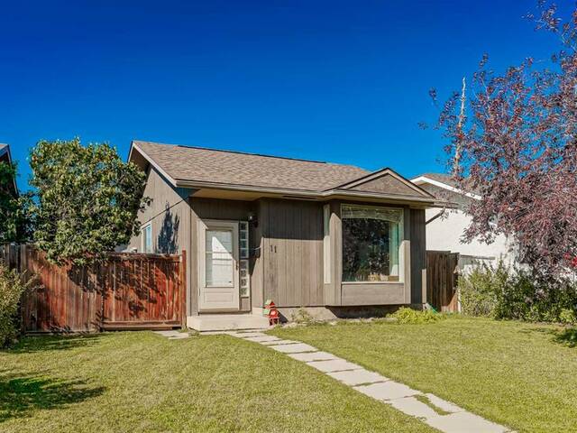 11 Aberdare Way NE Calgary