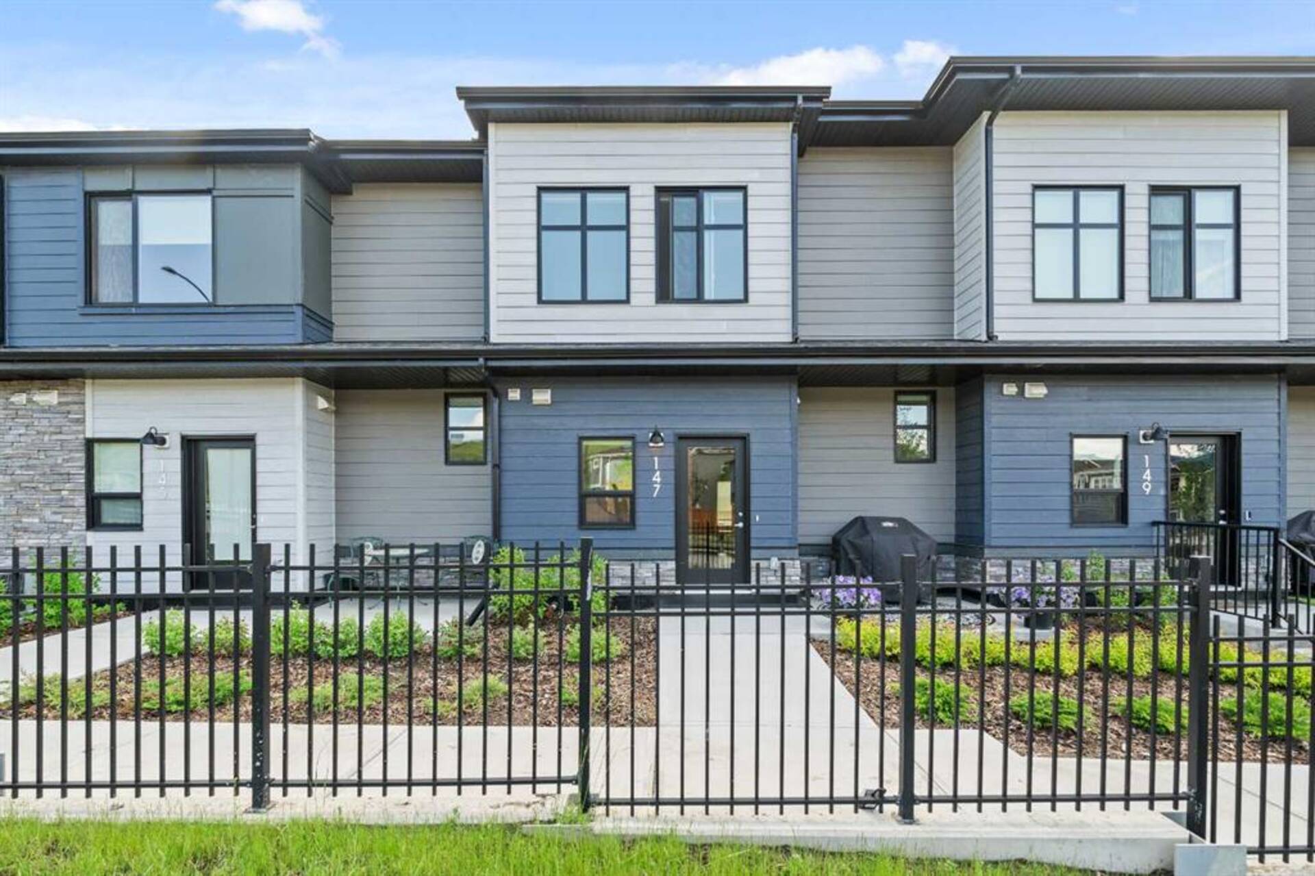 147, 42 Cranbrook Gardens SE Calgary