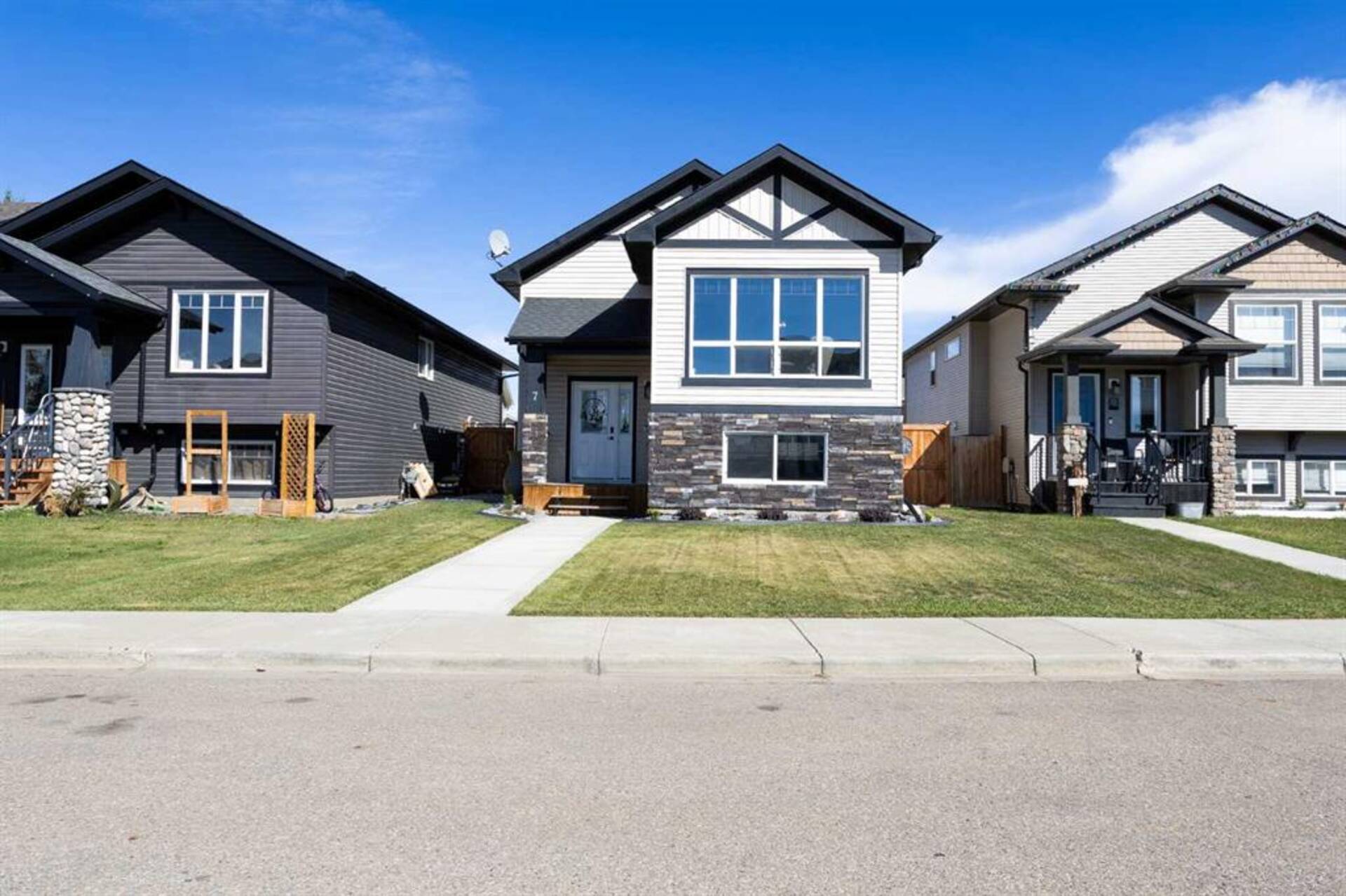 7 Richfield Crescent Sylvan Lake