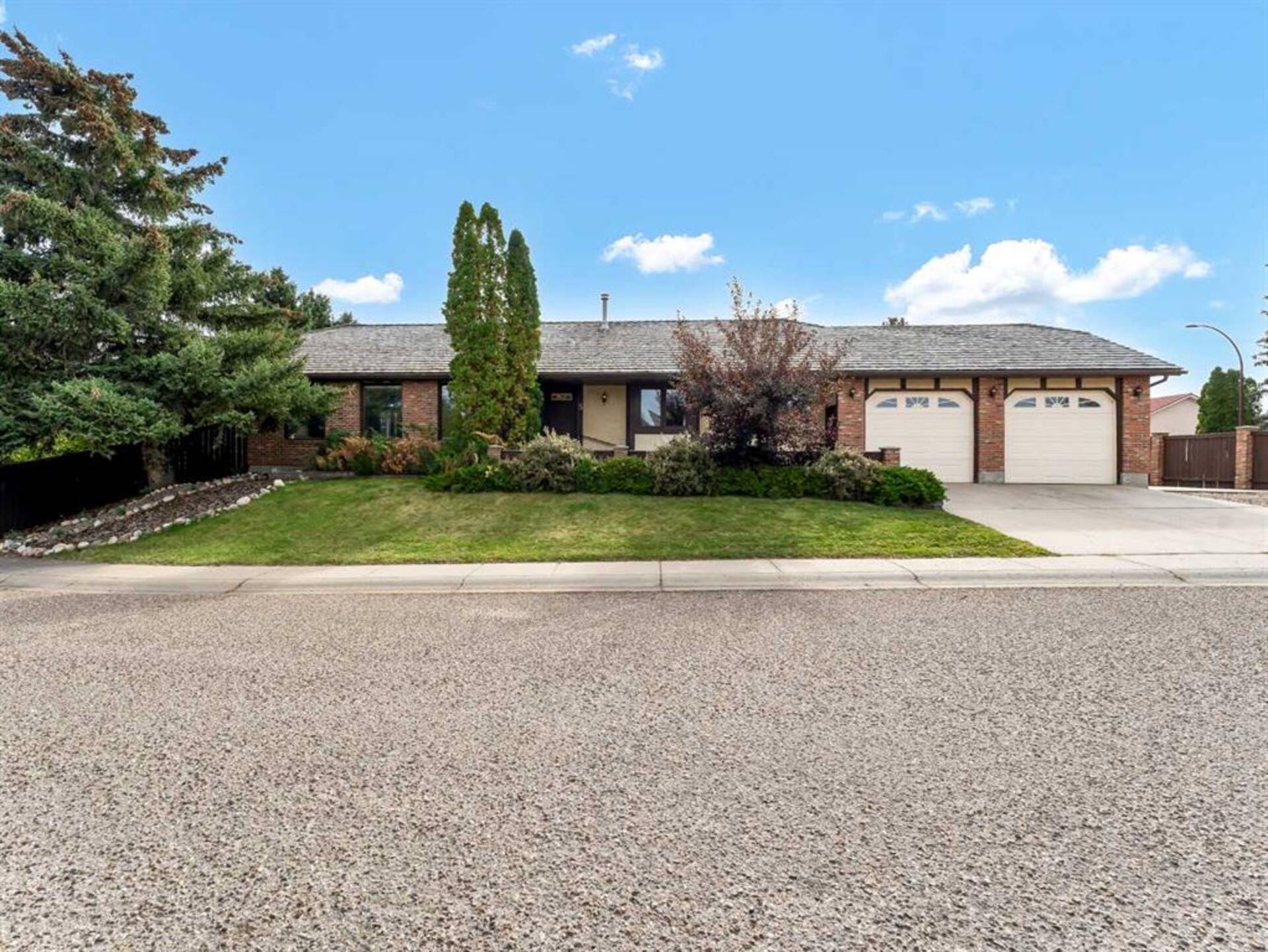 5 Ross View Bay SE Medicine Hat