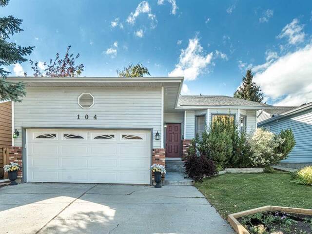 104 Millbank Close SW Calgary