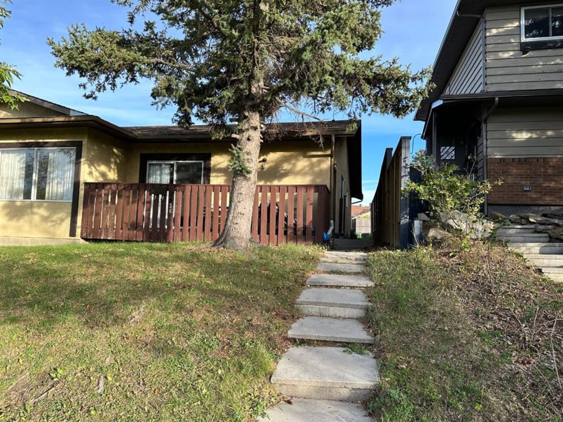 8426 Berkley Road NW Calgary