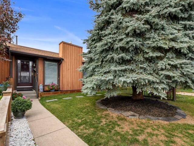 4058 46 Street SW Calgary