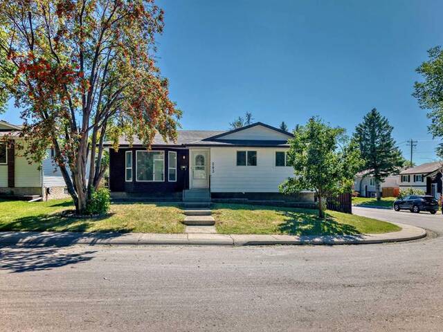 203 Rundleside Crescent NE Calgary