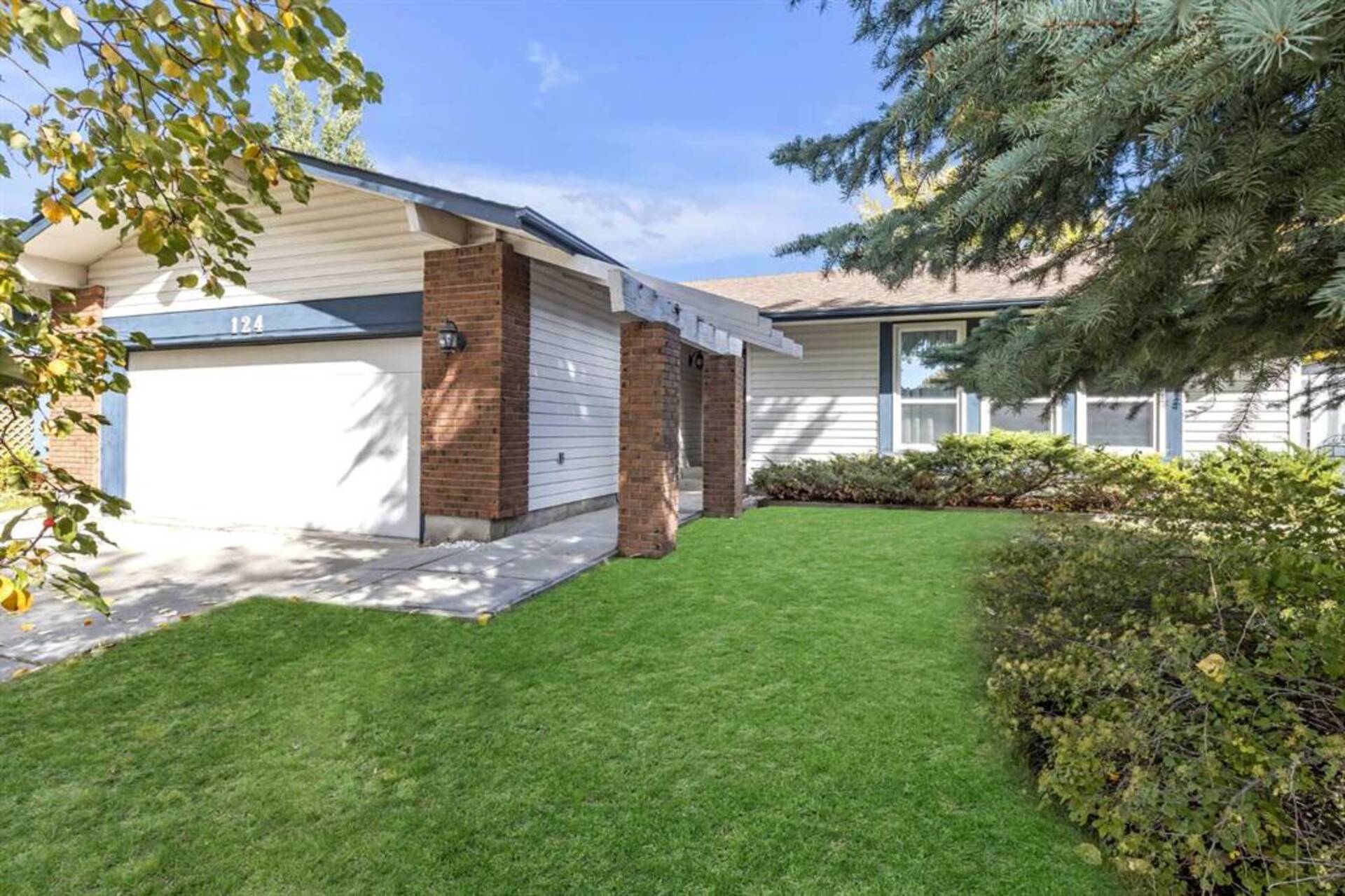 124 Midpark Drive SE Calgary