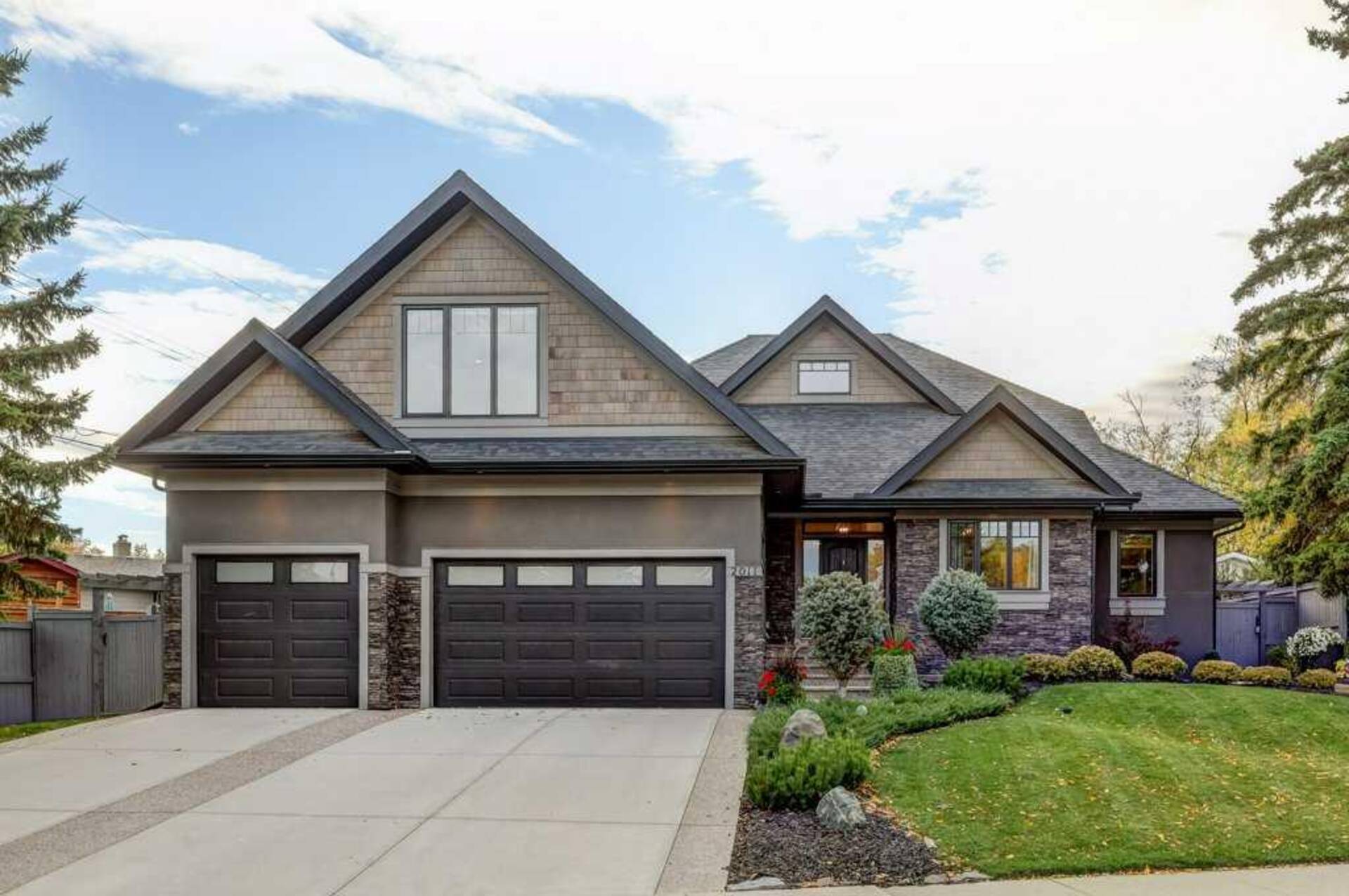 2011 Glenmount Drive SW Calgary