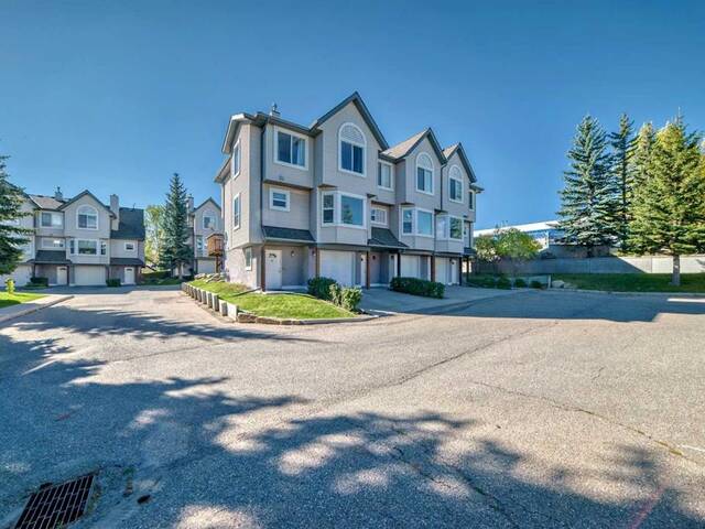 27 sandarac Villas NW Calgary