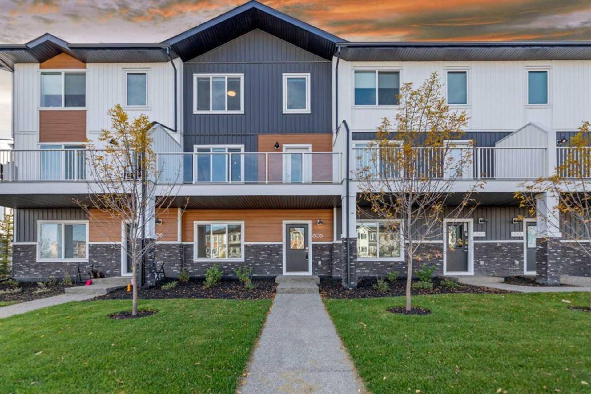 805, 280 Chelsea Road Chestermere