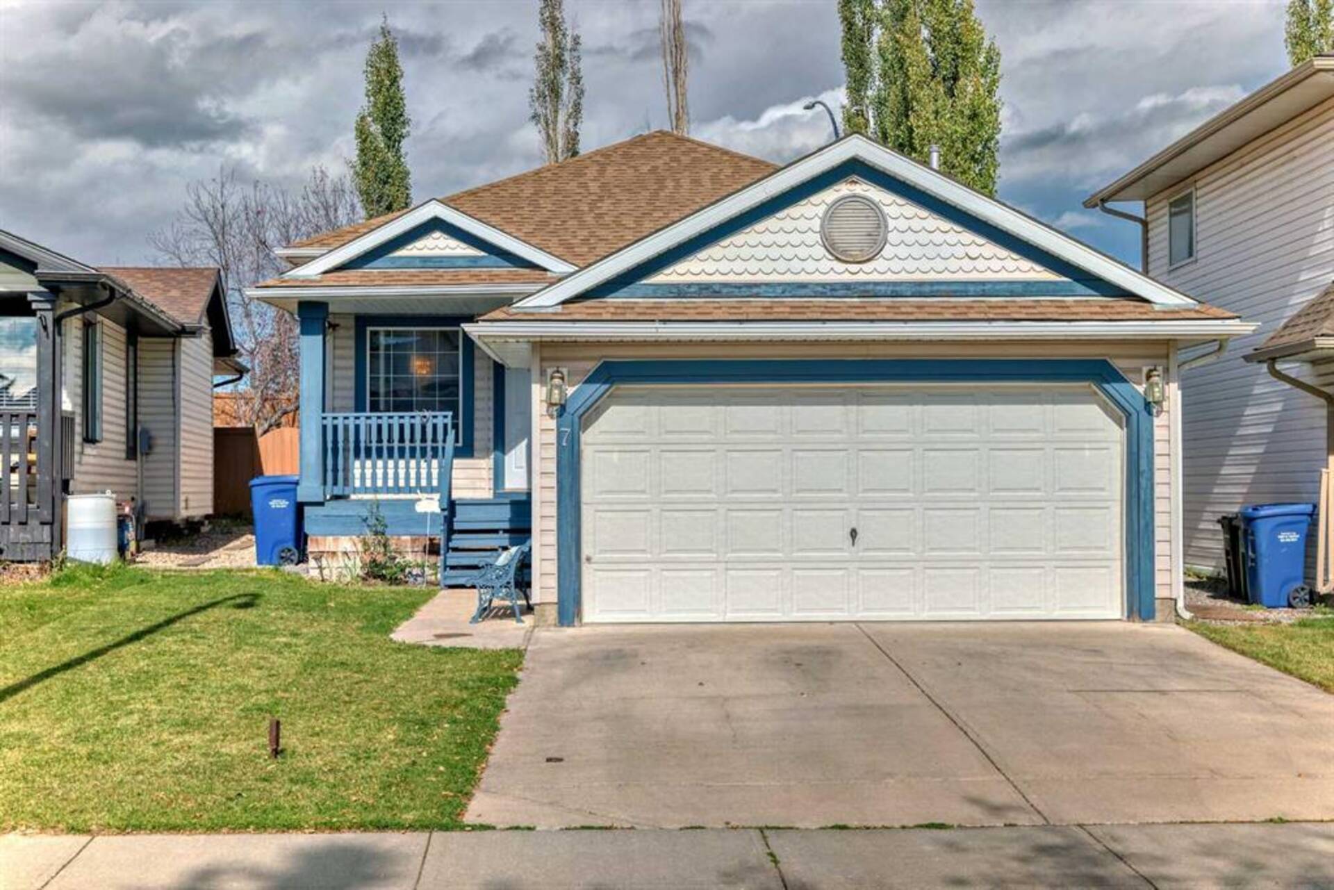 7 Cimarron Meadows Crescent Okotoks