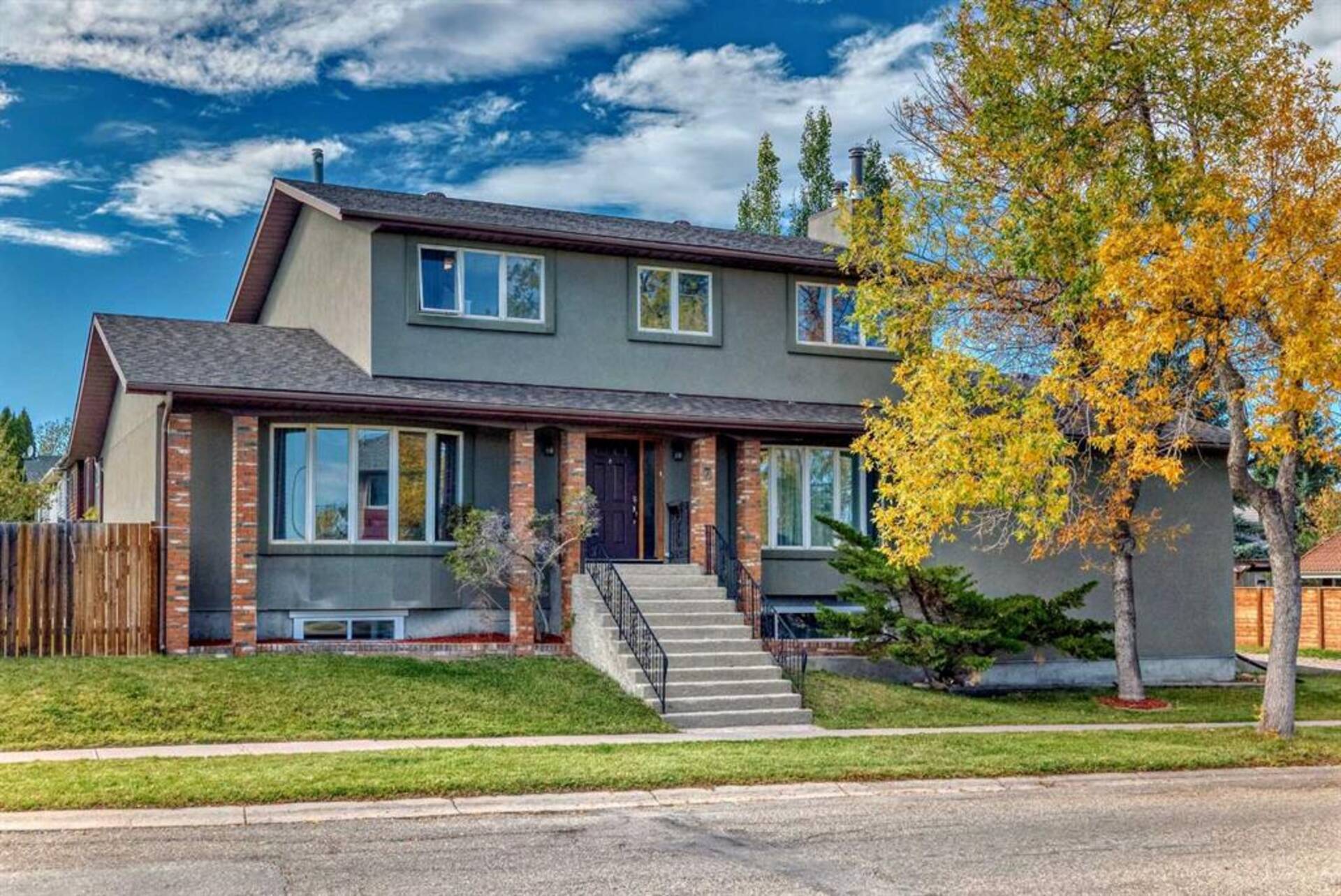 7 Berkshire Road NW Calgary