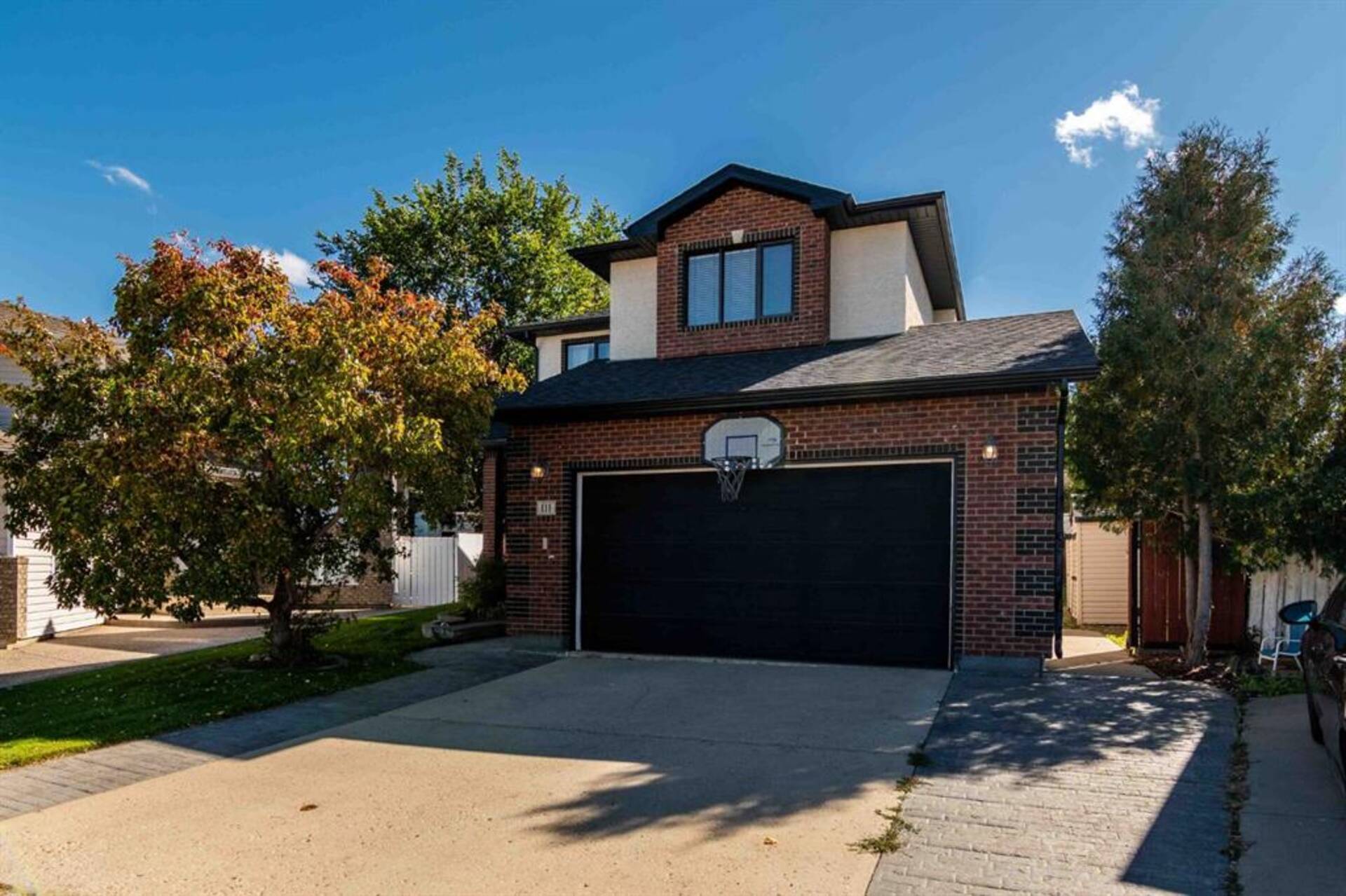 111 Sunrise Circle SW Medicine Hat