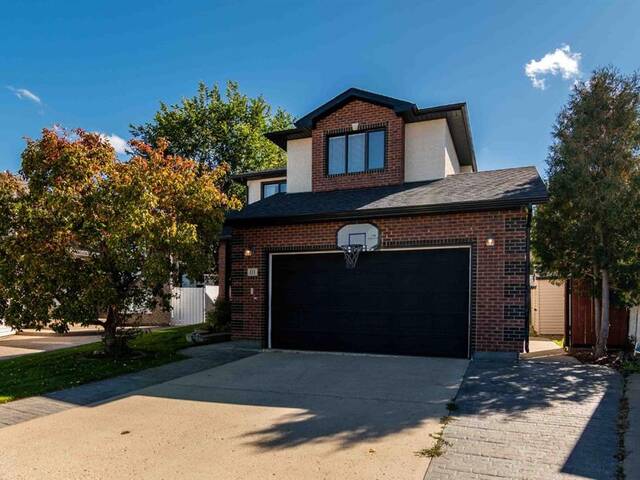 111 Sunrise Circle SW Medicine Hat