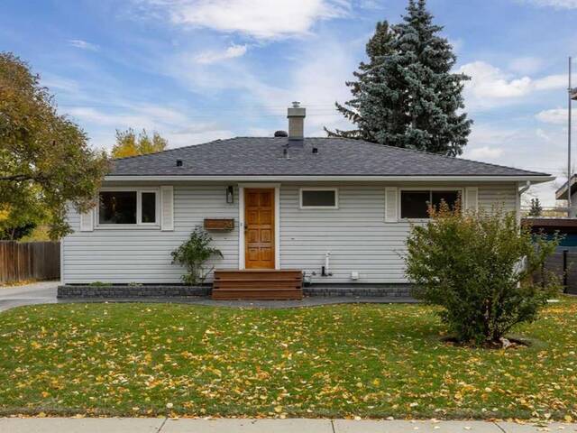 24 Heston Street NW Calgary