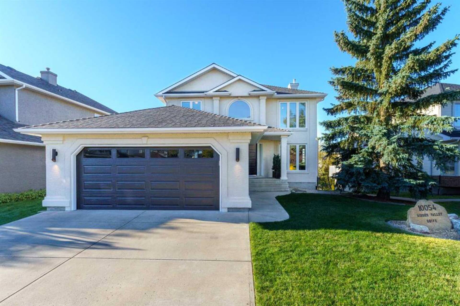 10054 Hidden Valley Drive NW Calgary