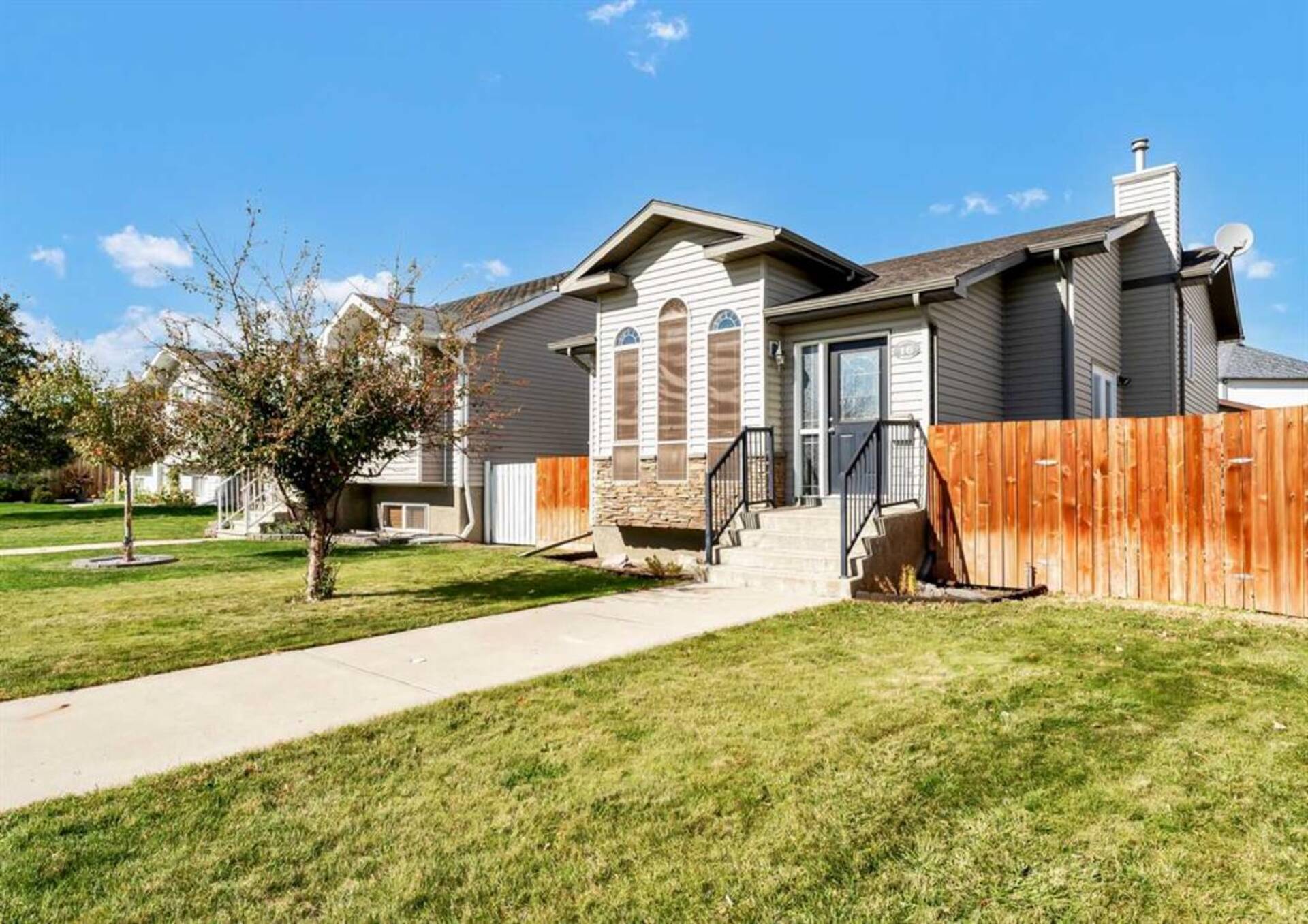 16 Terrace Road NE Medicine Hat