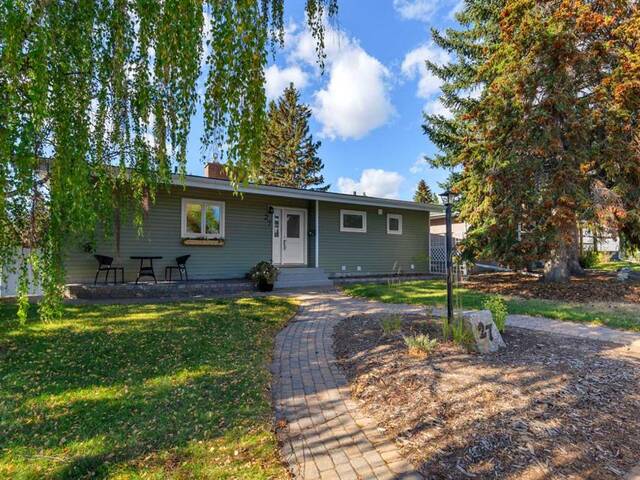 27 Chatham Drive NW Calgary