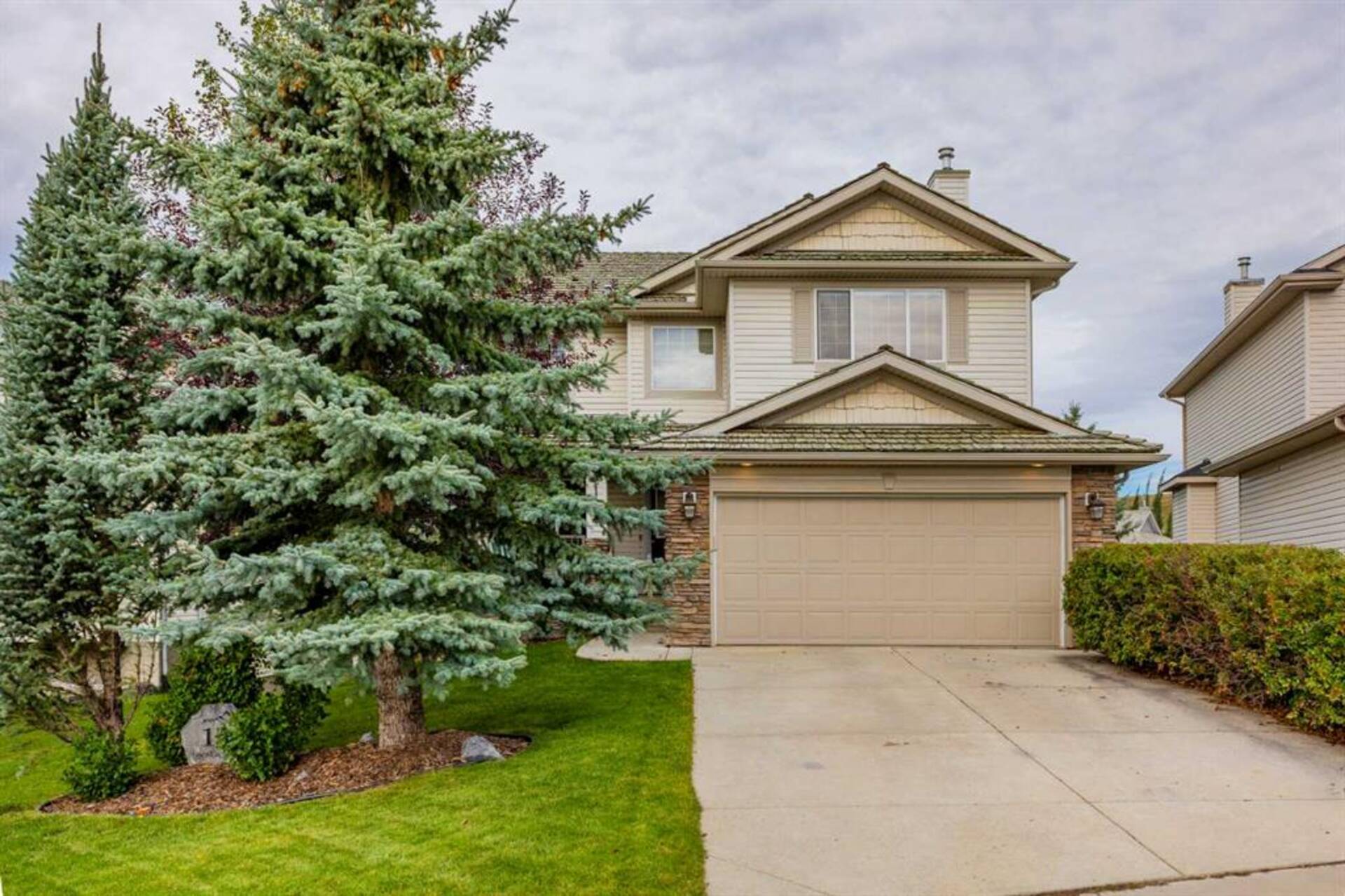 159 Gleneagles View Cochrane