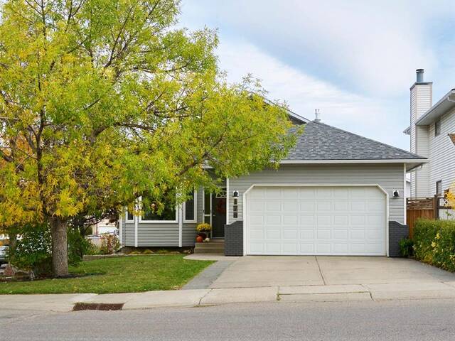 178 Sandarac Drive NW Calgary