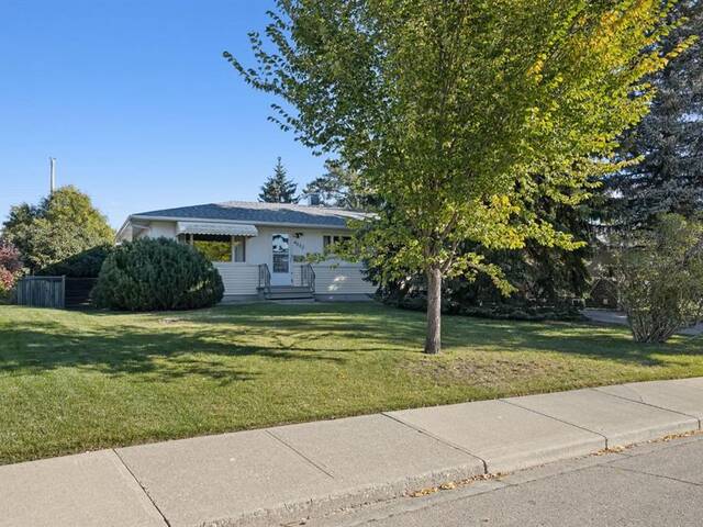 4512 19 Avenue SW Calgary