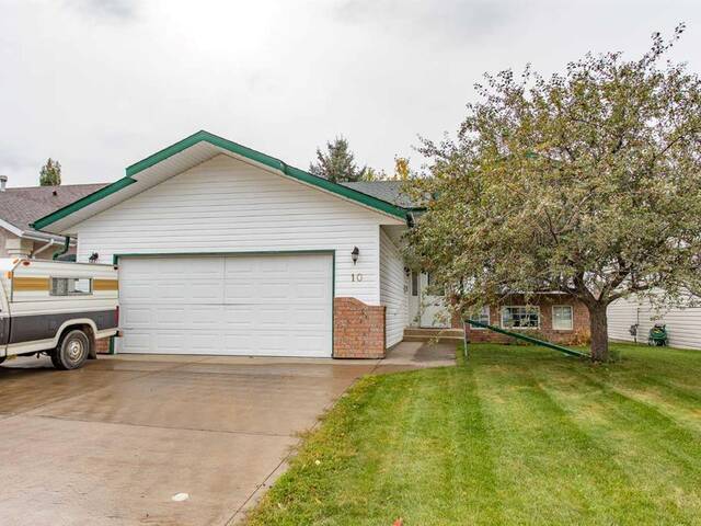 10 Livingston Close Lacombe