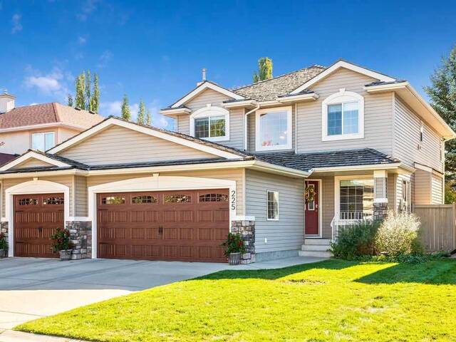 225 Mt Douglas Close SE Calgary