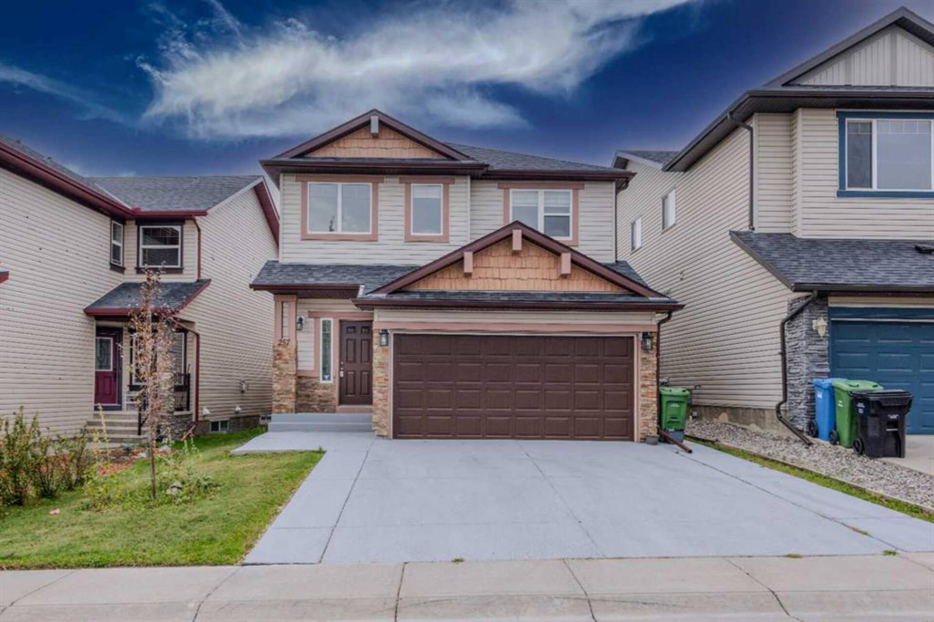 257 Pantego Close NW Calgary