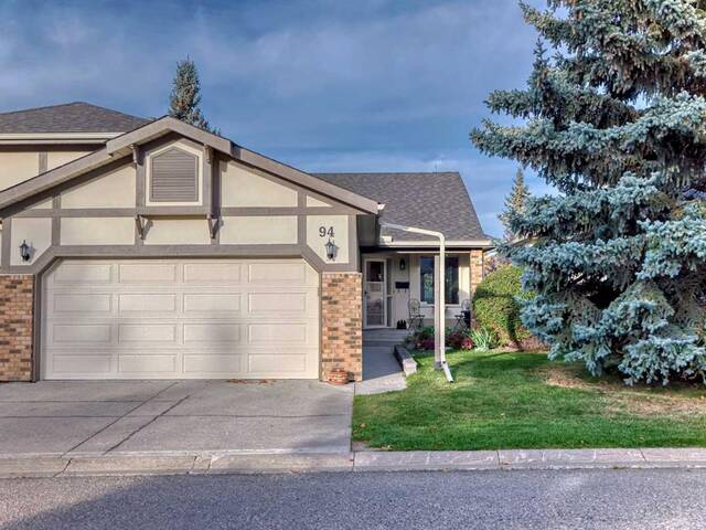 94 confederation Villas NW Calgary