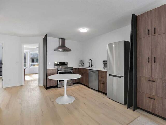 8, 505 Edmonton Trail NE Airdrie