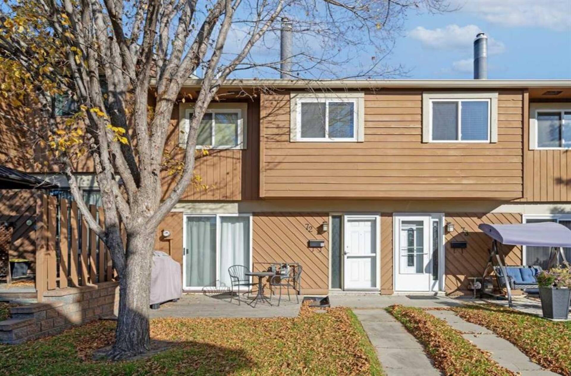 72, 4940 39 Avenue SW Calgary