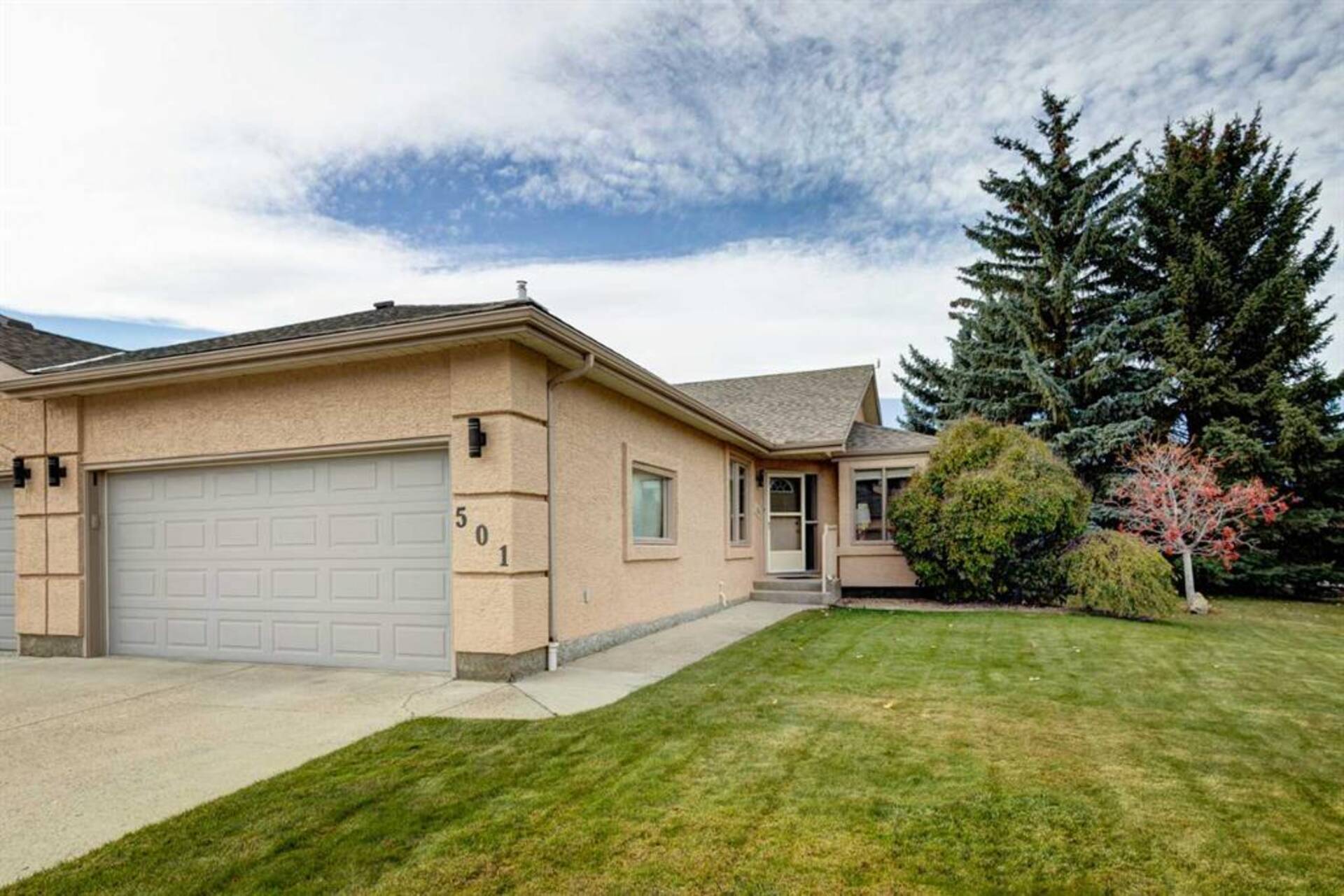 501 High View Park NW High River