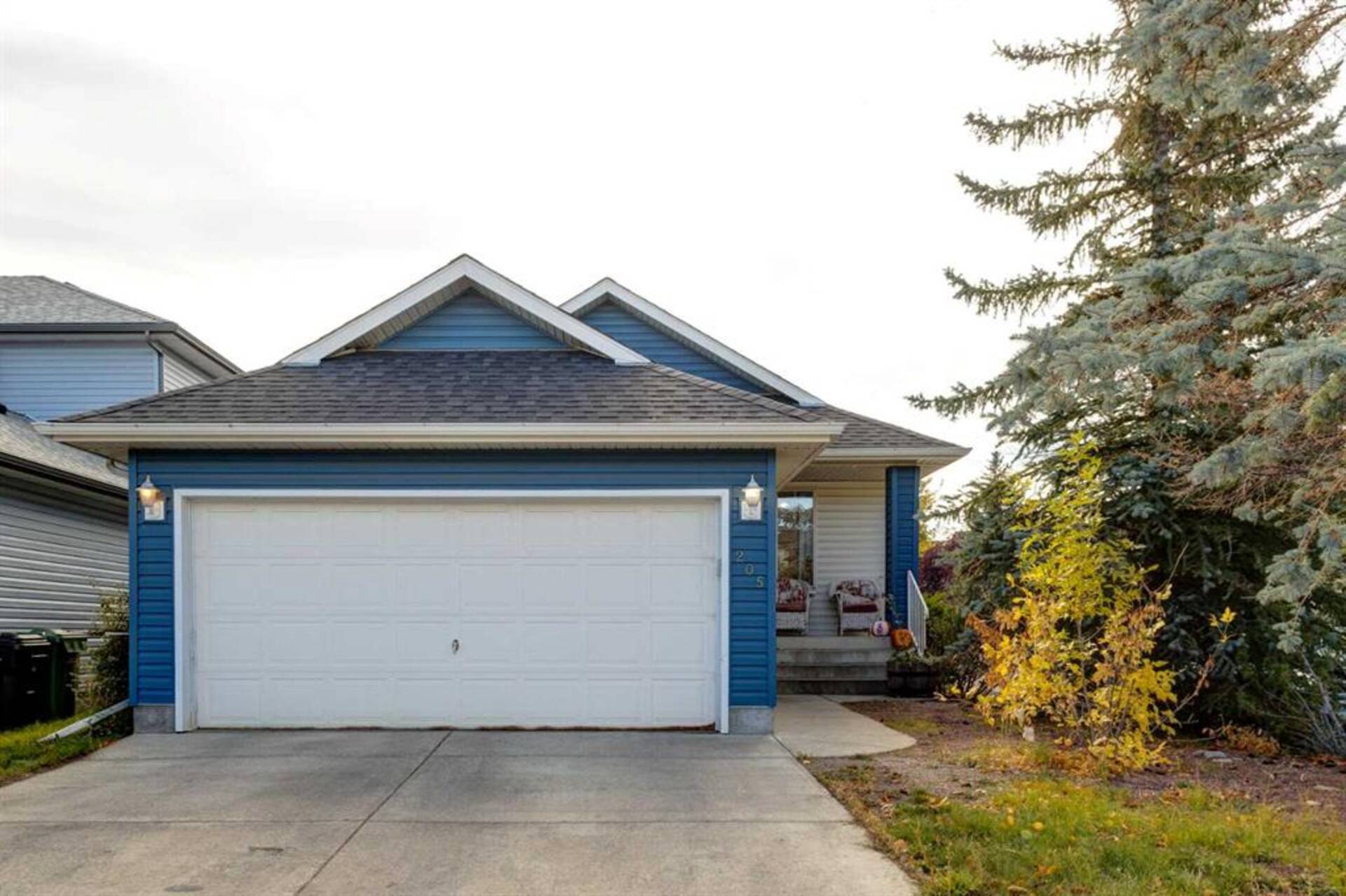 205 Somerset Drive SW Calgary