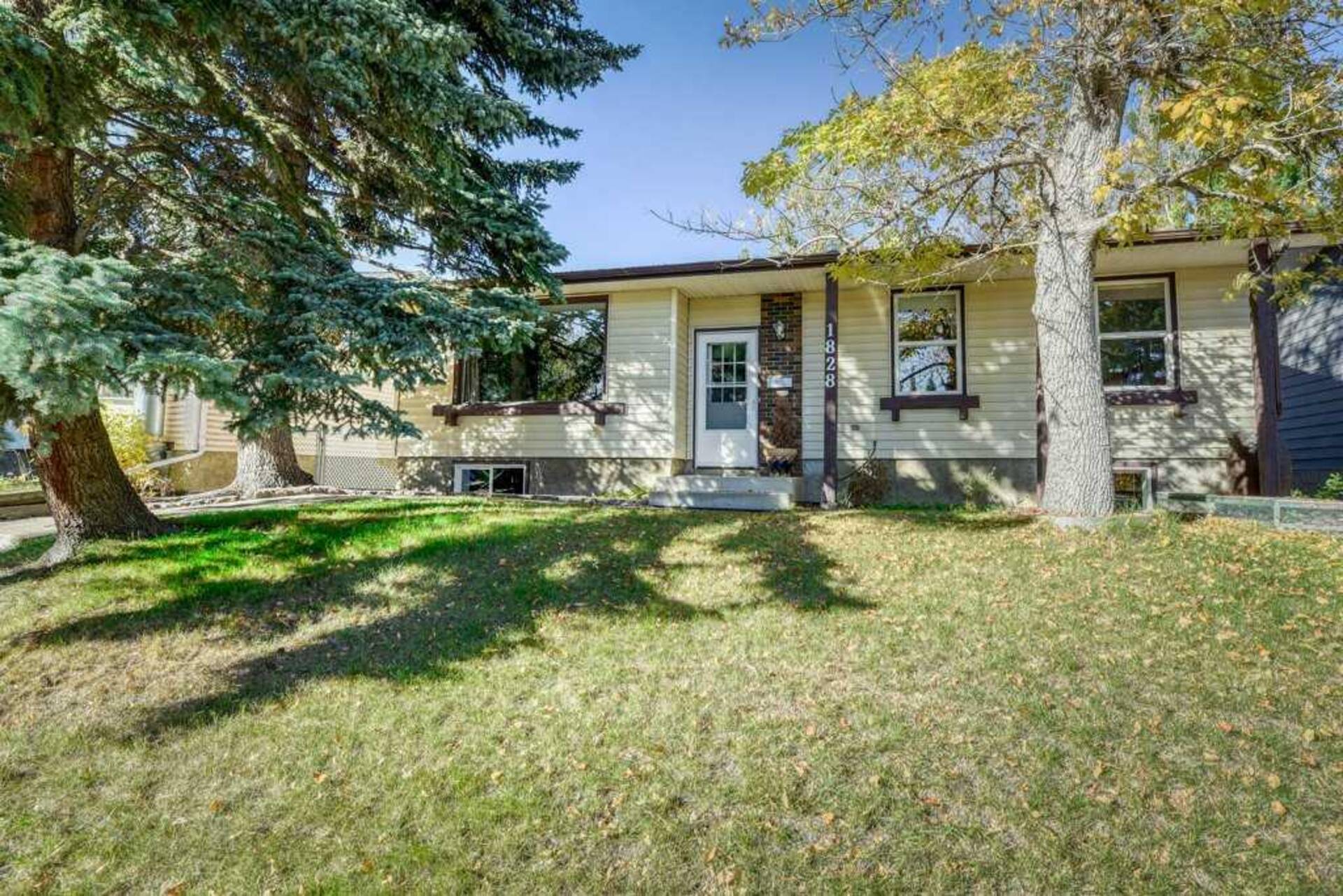 1828 Lysander Crescent SE Calgary