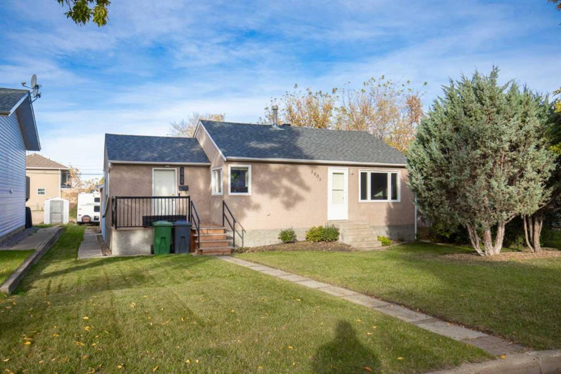 3908 45A Street Ponoka