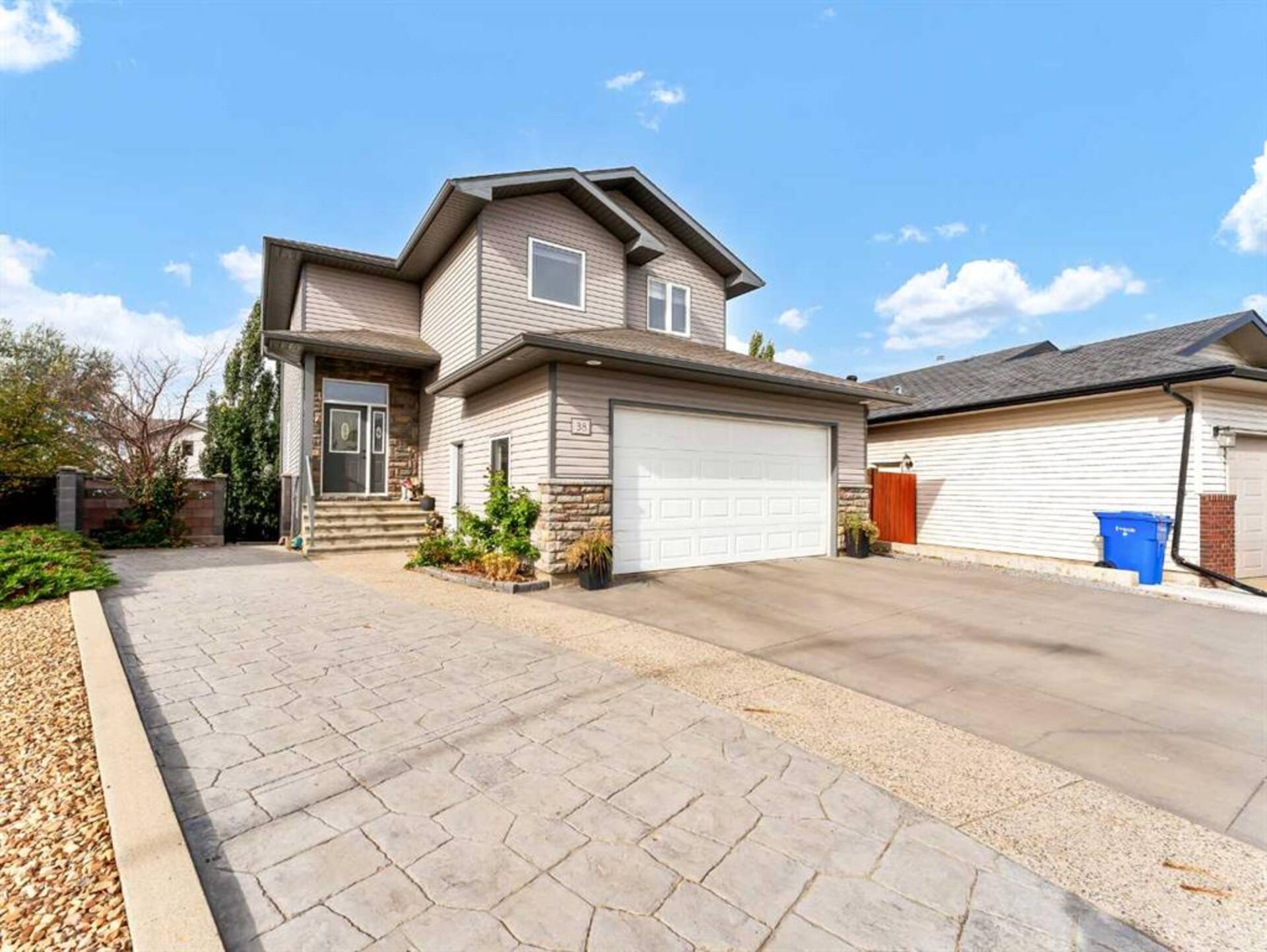 38 Sunwood Place SW Medicine Hat