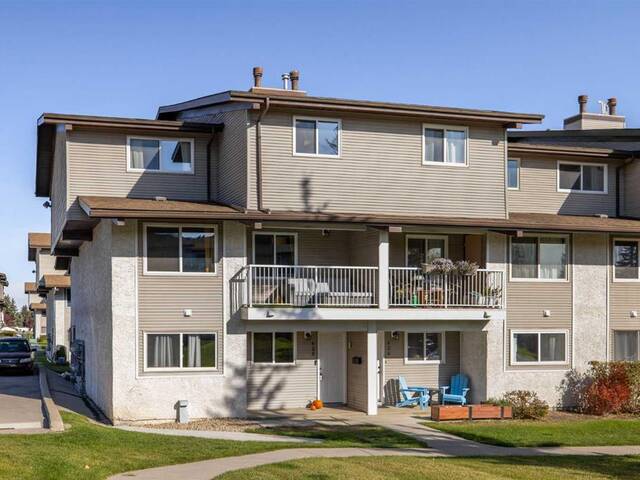 425, 200 Brookpark Drive SW Calgary