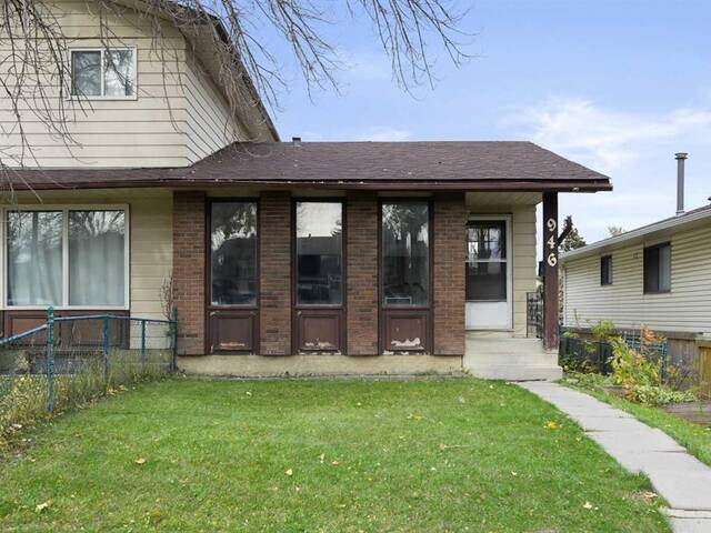 946 Berkley Drive NW Calgary