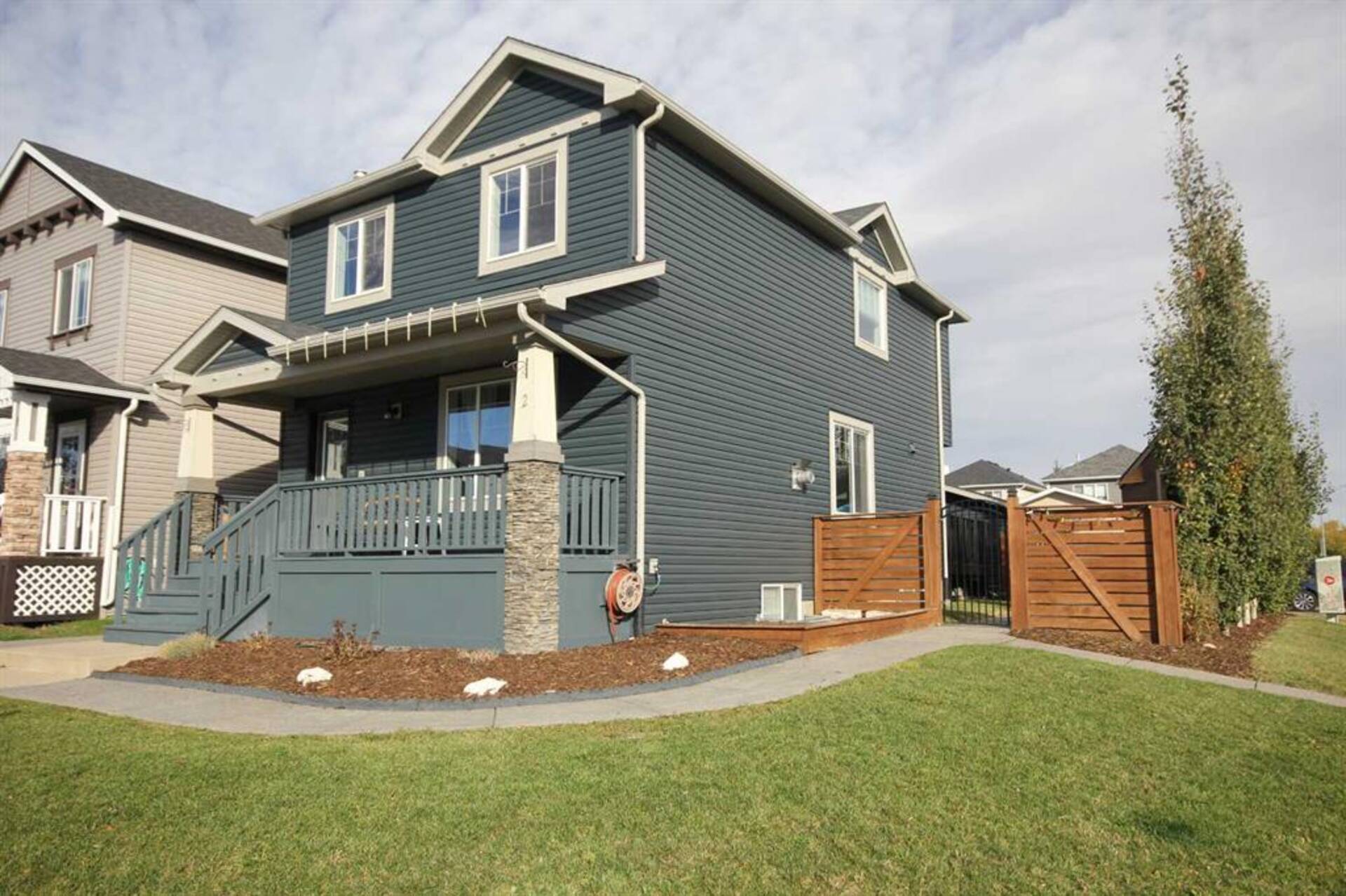 2 Bridlecrest Gardens SW Calgary