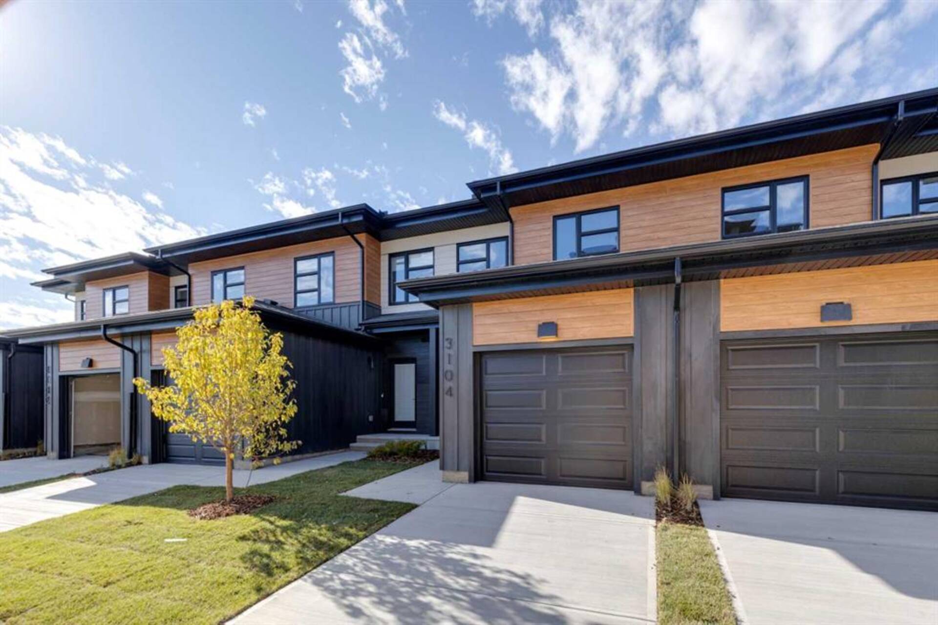 3104, 55 Lucas Way NW Calgary