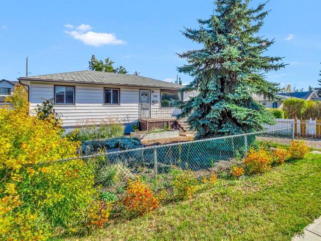 4632 85 Street NW Calgary