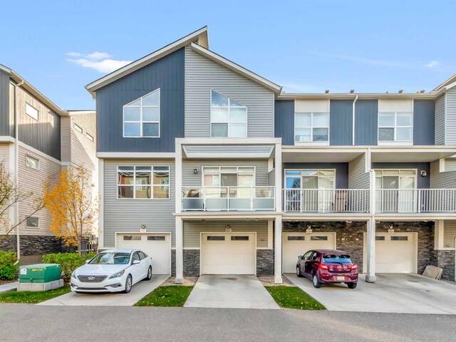 422 Redstone View NE Calgary