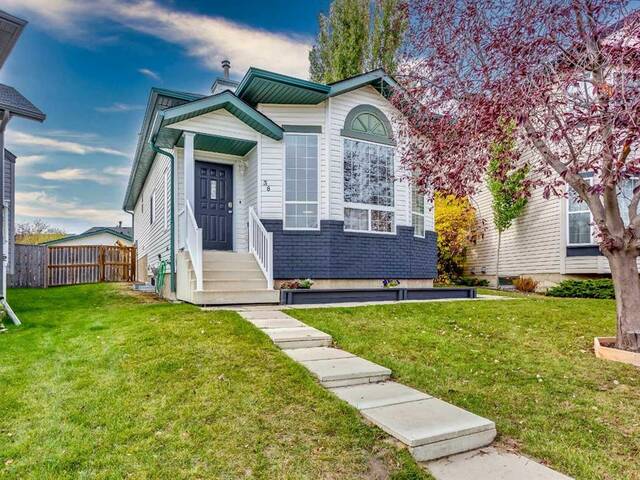 38 Coville Square NE Calgary