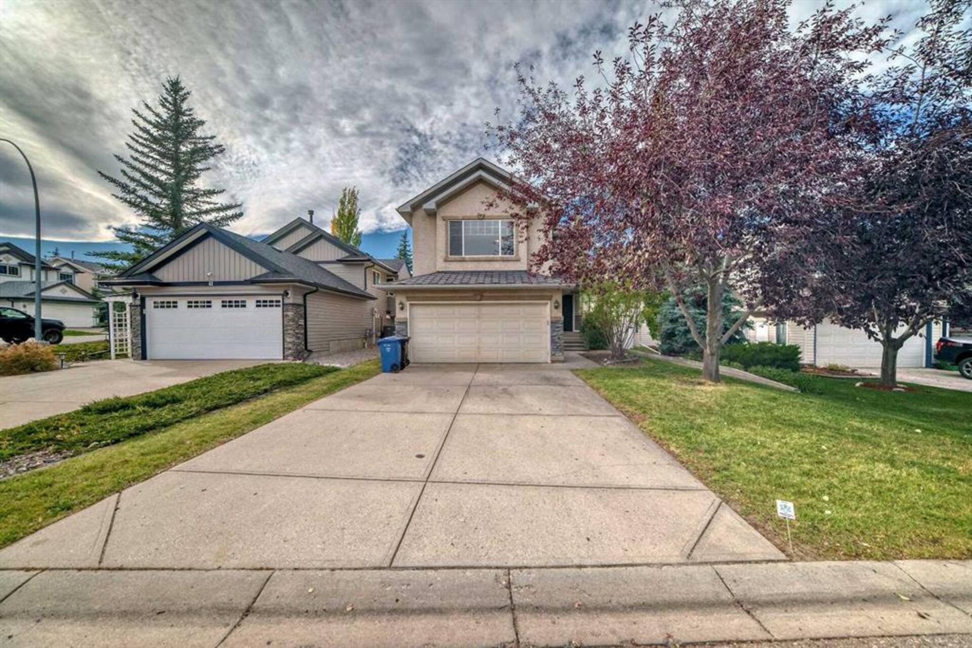 37 Somerglen Close SW Calgary