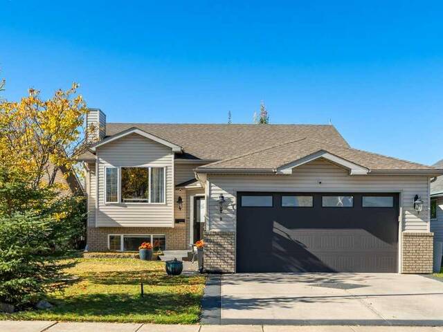 8 Archibald Crescent Red Deer