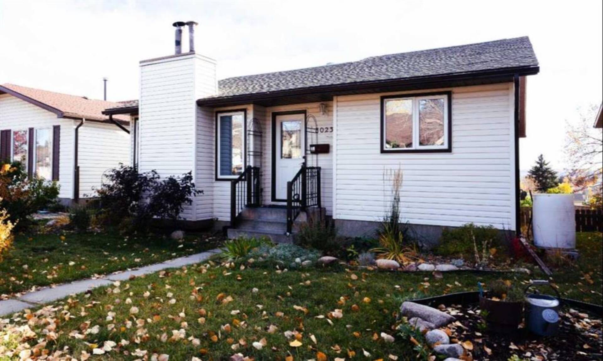 8023 Ranchview Drive NW Calgary