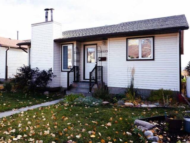 8023 Ranchview Drive NW Calgary